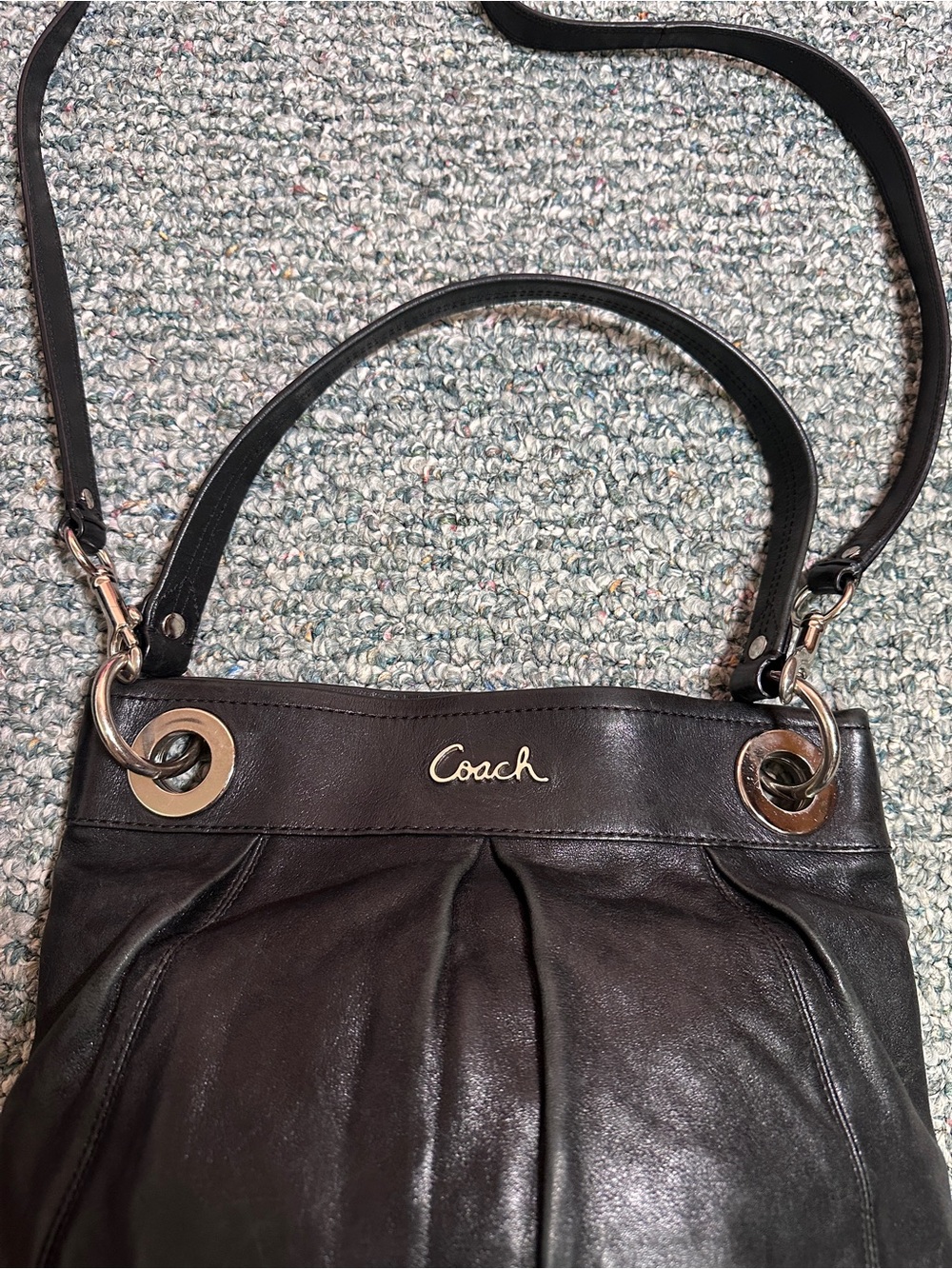 EUC Coach Y2K Ashley Hippie Bag F17605 Black Leather Pleated Shoulder Bag - Picture 4 of 14
